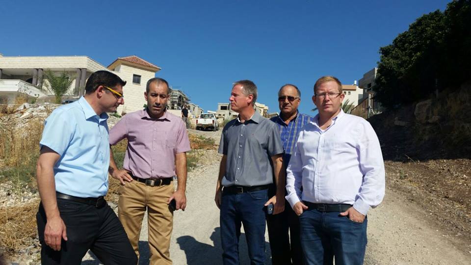 ראש מוא"ז הגלבוע נור בנעורה מסייר בעבודות הפיתוח בכפר