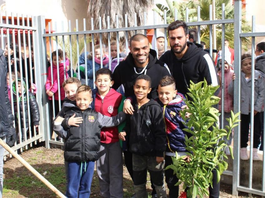 לרגל ט"ו בשבט: שחקני נצרת עילית נטעו את "היער האדום" לרגל ט"ו בשבט: שחקני נצרת עילית נטעו את "היער האדום"