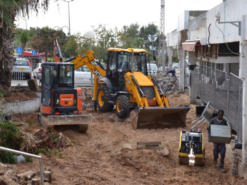 יצא לדרך שדרוג המרכז המסחרי הישן במגדל העמק יצא לדרך שדרוג המרכז המסחרי הישן במגדל העמק