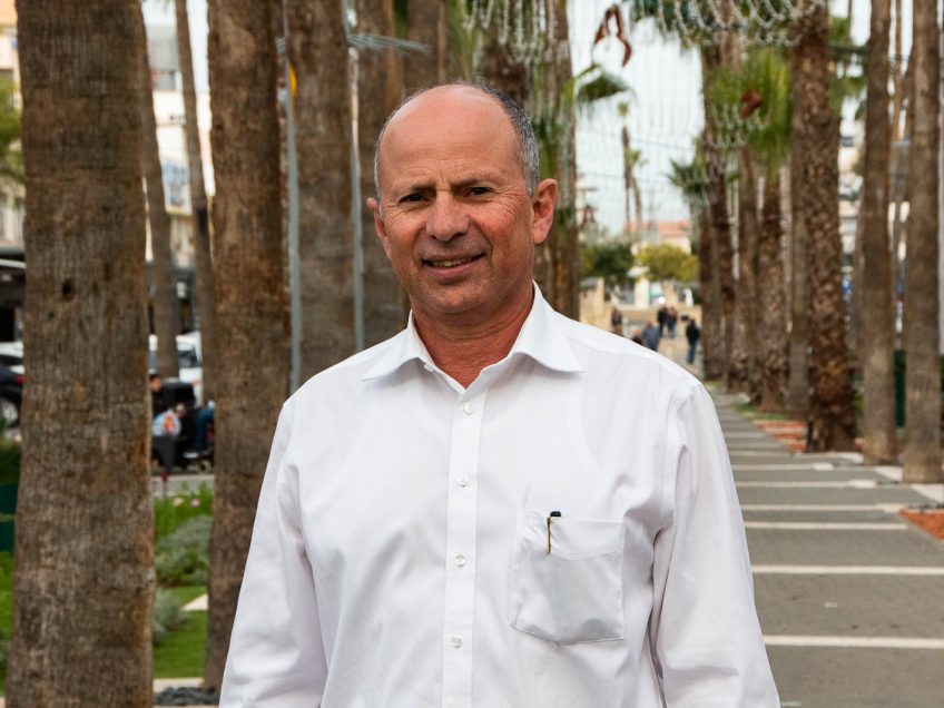 אלקבץ בקריאה לתושבים: "הפחיתו בשימוש בנפצים לקראת פורים" אלקבץ בקריאה לתושבים: "הפחיתו בשימוש בנפצים לקראת פורים"