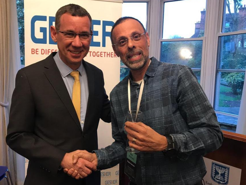 מגדל העמק: אילן יצחקי יצג את מחוז צפון בלונדון מגדל העמק: אילן יצחקי יצג את מחוז צפון בלונדון