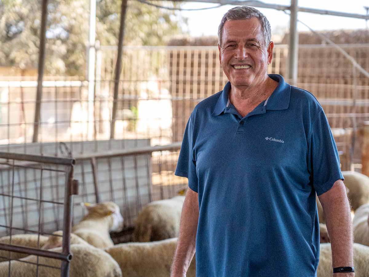 "אנחנו עוזרים לשמור על השטחים החקלאים", אייל בצר, השבוע במשק המשפחתי