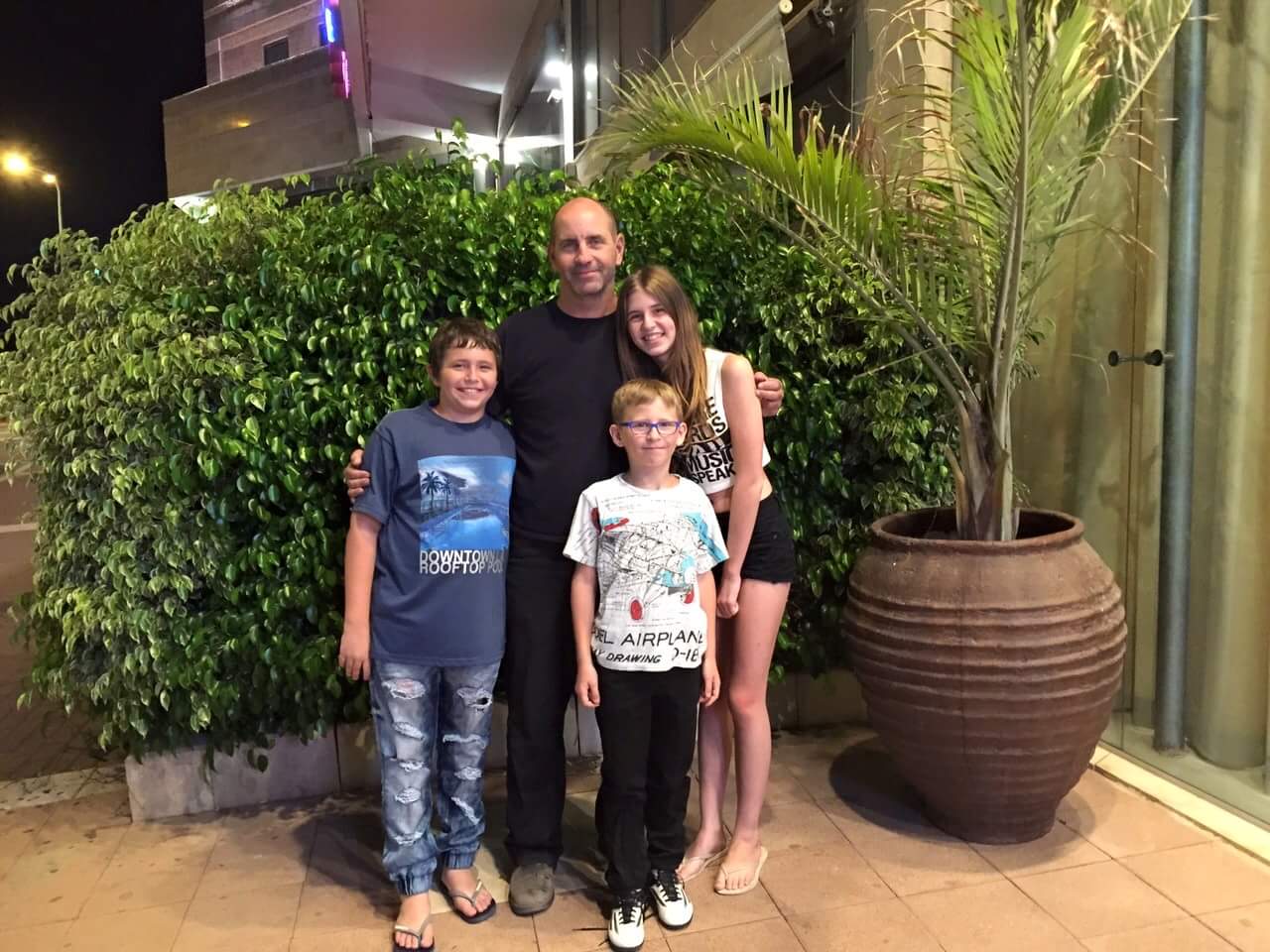 אפי מ4 על 4