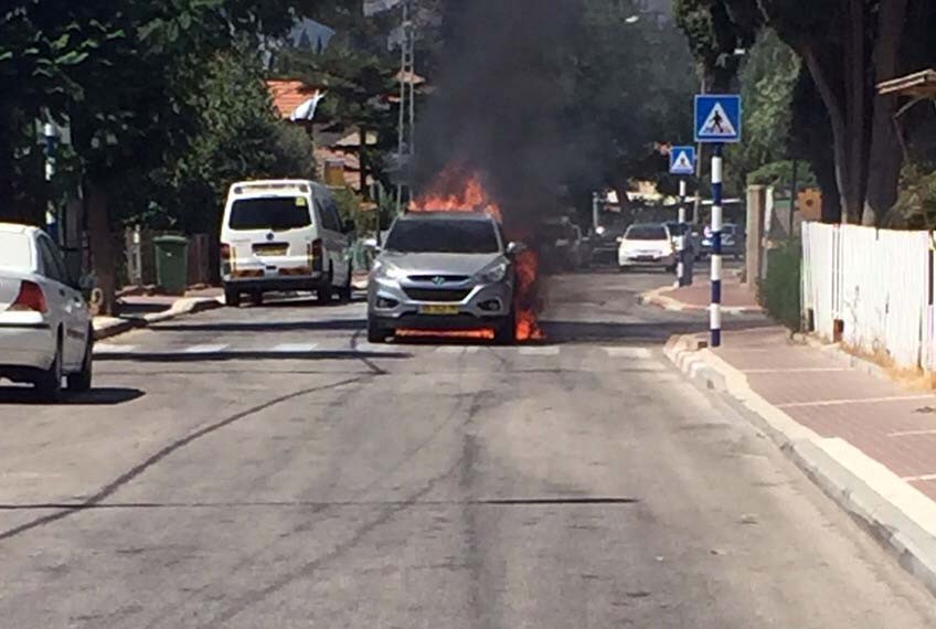 הרכב בזמן הפיצוץ. צילום: איתי כהן