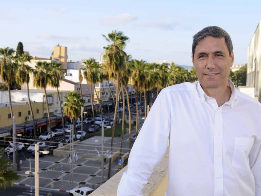 ראש עיריית עפולה יצחק מירון, החליט להדיח את תא"ל סוויסה מהקואליציה