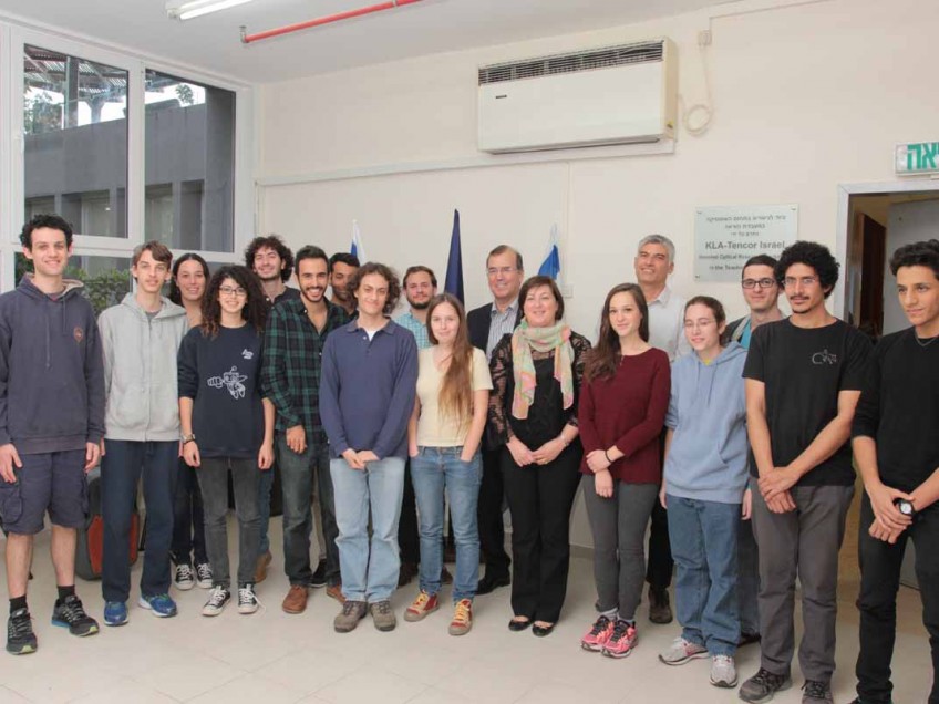 הסטודנטים המצטיינים שזכו במלגות