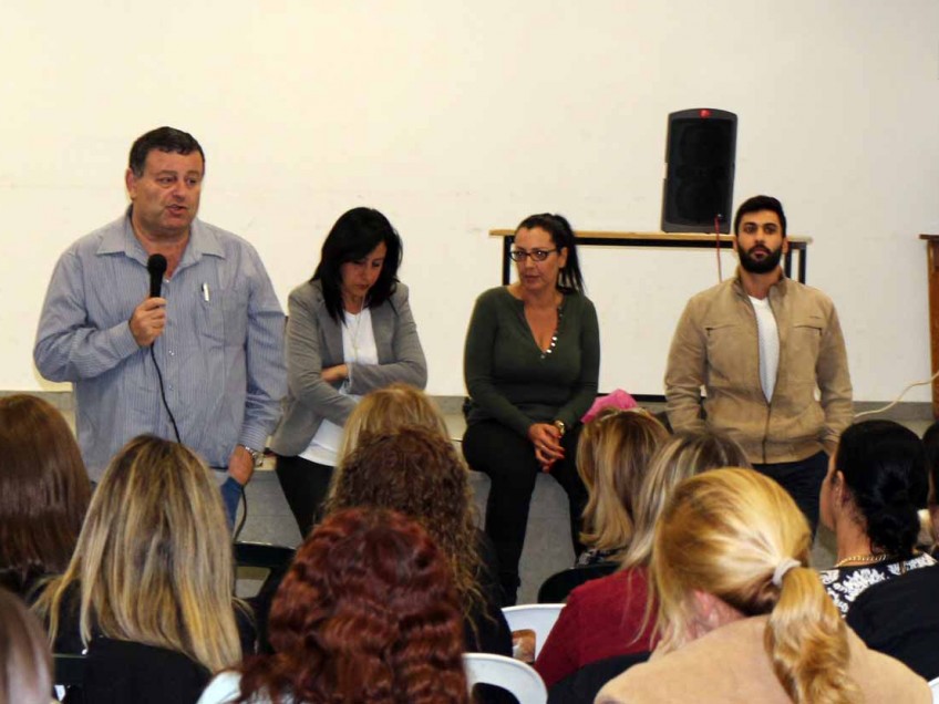 נציגי העובדים וההסתדרות מימין חי סורקה, אפרת מלכא, כנרת וזאב ליברמן