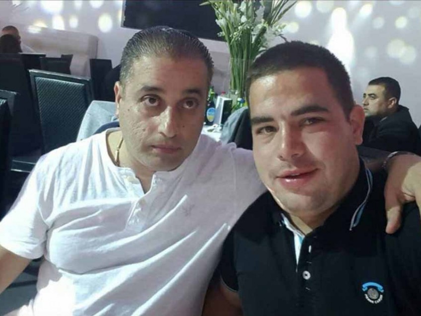 אלון דוד ז״ל יחד עם חברו הטוב ניב פייס עמו נהג לרכוב בשדות העמק והצפון