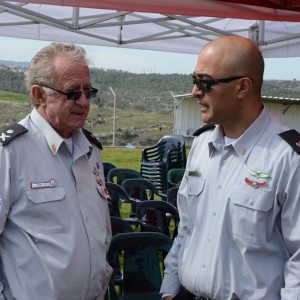 תצוגת תכלית של לוחמי האש לעיני תלמידים כעביה שבעמק יזרעאלתצוגת תכלית של לוחמי האש לעיני תלמידים כעביה שבעמק יזרעאל