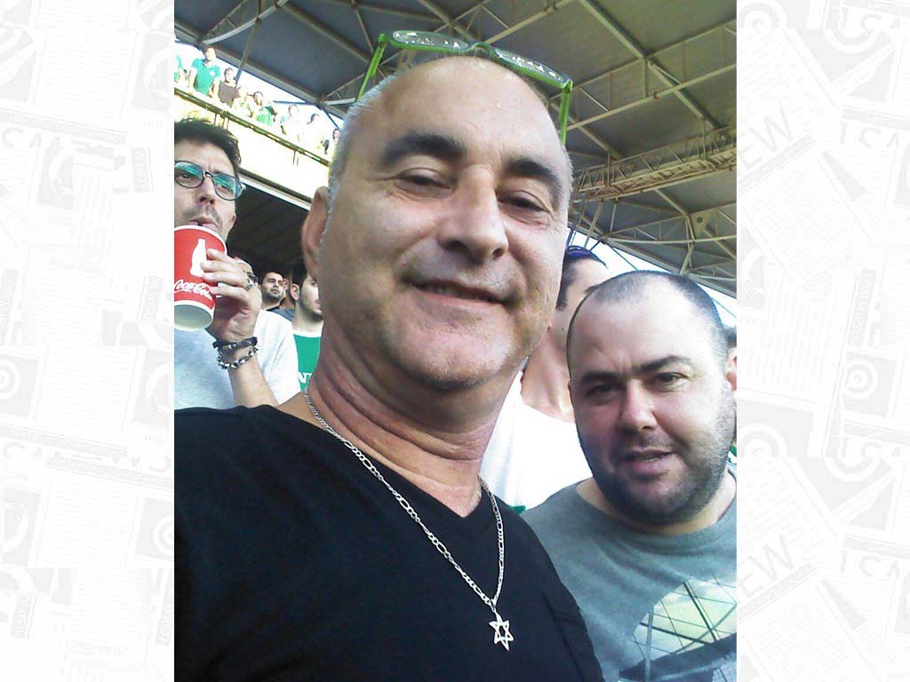 אבי אמויאל בשחור וולירן חולצה אפורה, חולקים אהבה משותפת בירוק