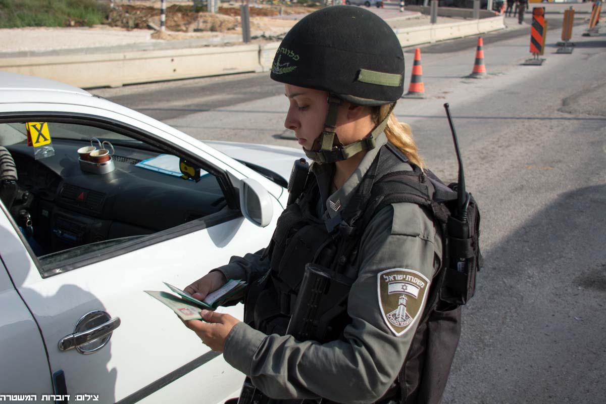 אליסון בפעולה במחסום