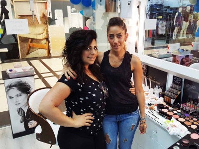 נתפסה בעדשה מורן מיארה המקסימה בחנות החדשה לה-פרפיום, פלאש! – רכילות בעמק