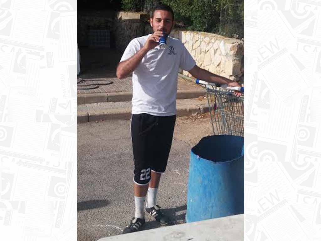 שלומי אזולאי נתפס בעדשה עם 'בלו'