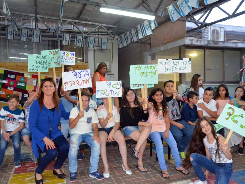 אין עליהם בדיבורים, מתחרי הדיבייט מבית הספר "גיורא יוספטל