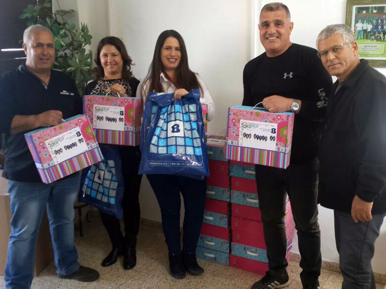 אנחנו מאחלים לעובדי בזק, ציון גבאי, יעקב מלכה ומיכה סילקו. תזכו למצוות