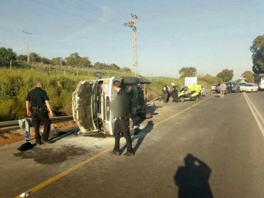כתב אישום נגד נהג משאית בגין חמש עבירות של גרימת מוות ברשלנות כתב אישום נגד נהג משאית בגין חמש עבירות של גרימת מוות ברשלנות