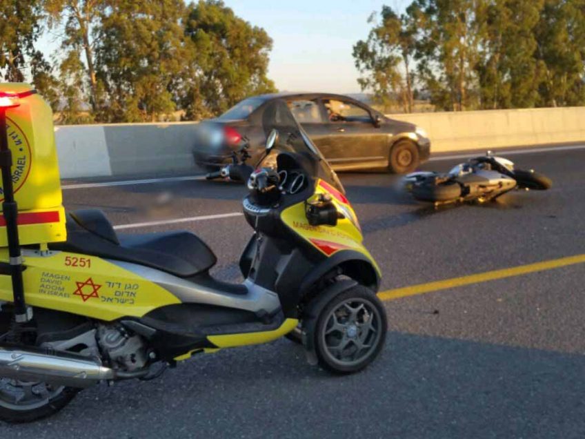 כביש 65 סמוך לכפר תבור: רוכב אופנוע נפגע בתאונה באורח קשה כביש 65 סמוך לכפר תבור: רוכב אופנוע נפגע בתאונה באורח קשה