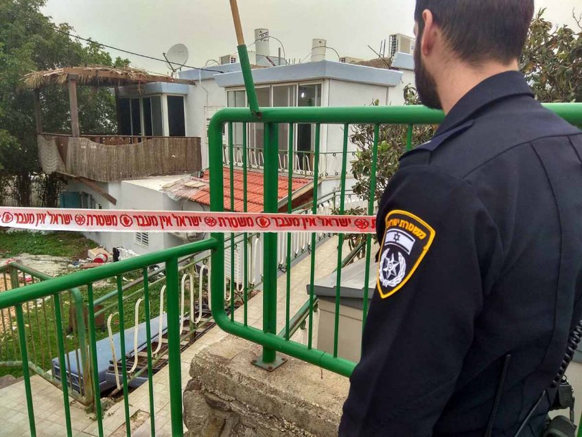 עפולה: אדם נדקר לפנות בוקר ונפצע באורח קשה עפולה: אדם נדקר לפנות בוקר ונפצע באורח קשה