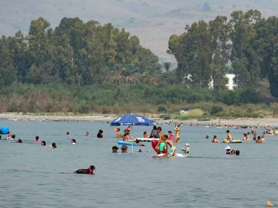 כינרת: למרות הפתיחה המאוחרת מעל 2.1 מיליון נופשים בילו הקיץ בחופים