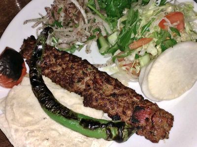 על האש: מתכון משפחתי לקבב חלומי