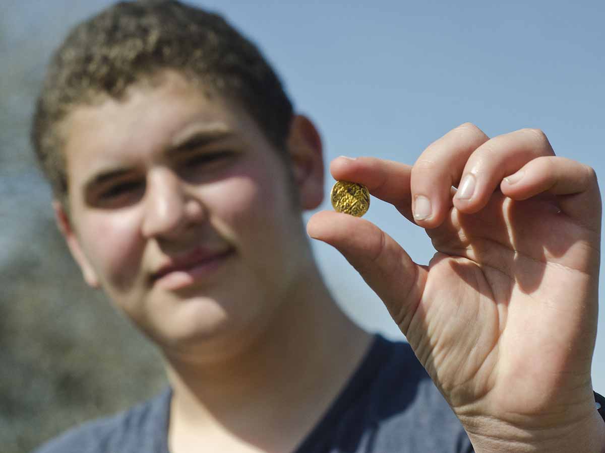התלמיד עילאי יונה מזכרון יעקב גילה בעבודות השביל מטבע של סולימן המפואר– השלישי הקיים באוצרות המדינה8.
