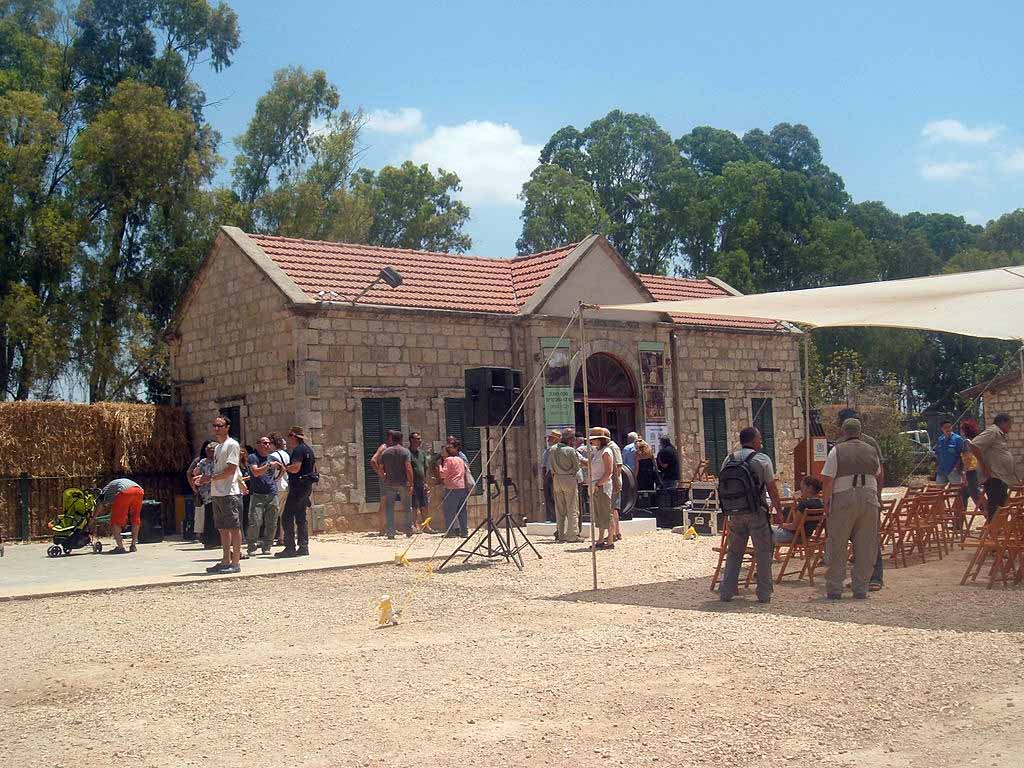 מתחם תחנת הרכבת ההיסטורית בכפר יהושוע. צילום: אלמוג