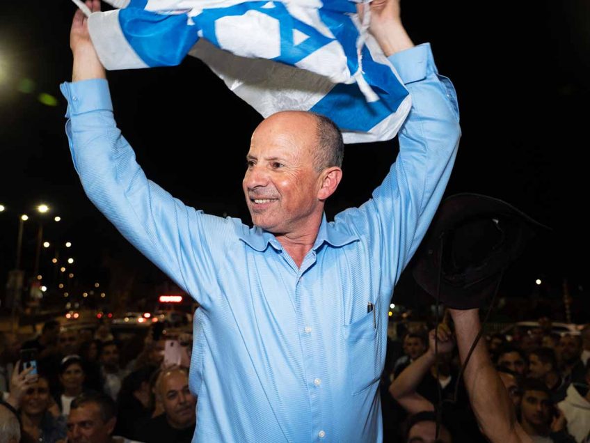 הלילה: מסיבת הניצחון של אבי אלקבץ הלילה: מסיבת הניצחון של אבי אלקבץ