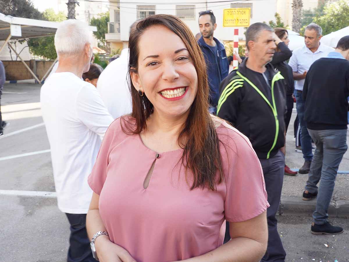 נגה שרון