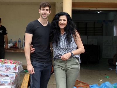 יפים בחוץ ובלב: אלונה ונווה סדן בקמחא דפסחא בגלבוע, תכירו את הכוח הנשי אומנותי משוק עפולה. פלאש! – רכילות בעמק