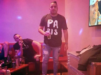 אבי רביבו מזמר בפלאג אין לכבוד יום ההולדת, לירן חולצה אפורה בפפראצי במגרש בעפולה ודוד מזרחי מתכונן לקיץ בכדורגל של שישי. פלאש! – רכילות בעמק