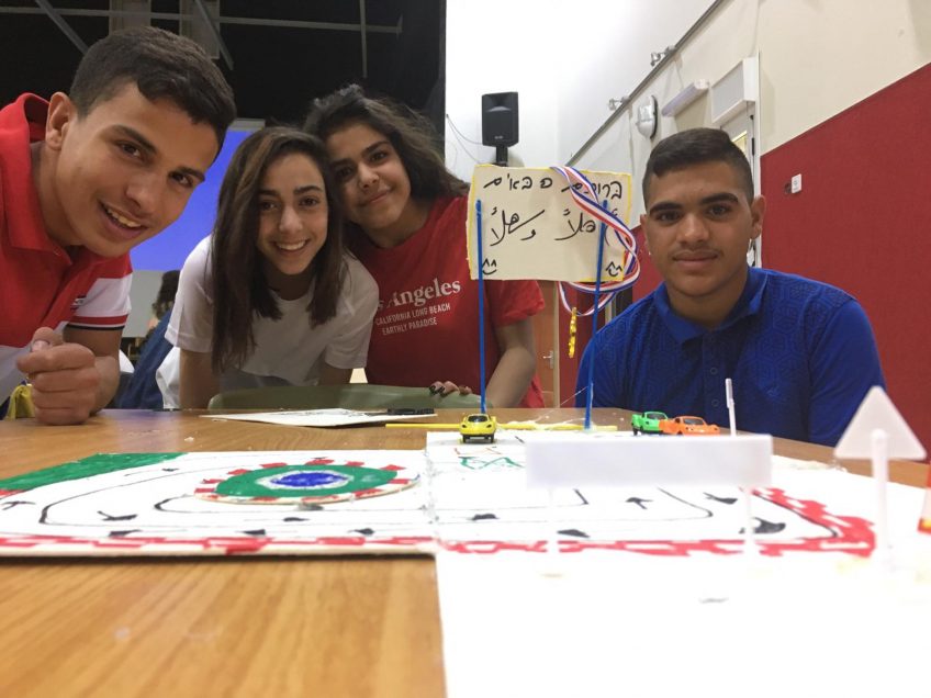 "סינמה עמק": ילדי פרויקט YUAR עושים סרטים ונלחמים בגזענות "סינמה עמק": ילדי פרויקט YUAR עושים סרטים ונלחמים בגזענות