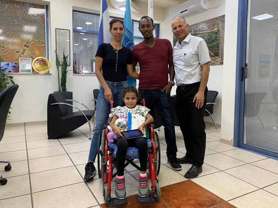 שירה, אלימלך ואורטל בביקור בלשכת ראש העיר אלקבץ לפני מספר ימים