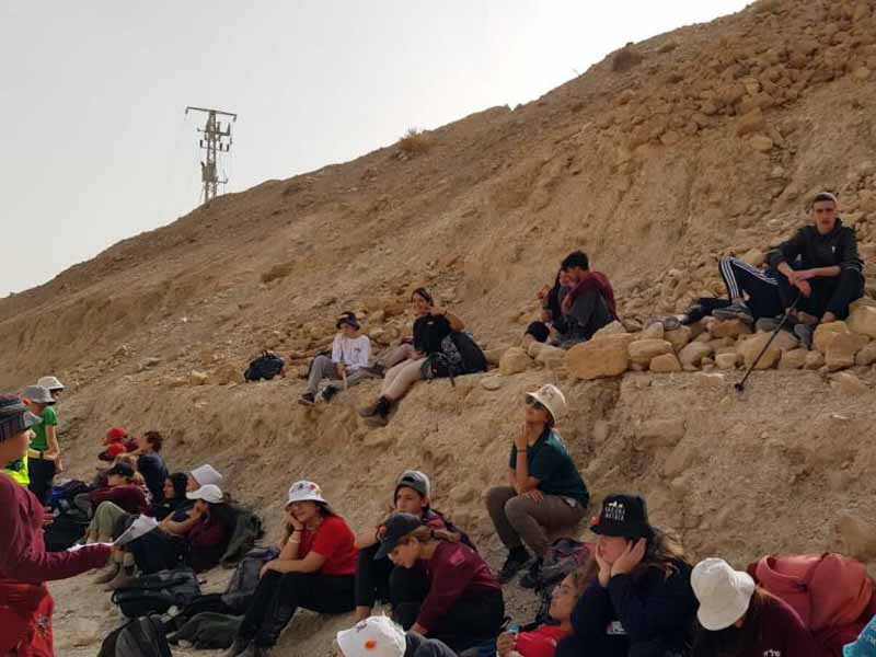 ויצו ניר העמק: מדריכי השלח כבשו את המדבר ויצו ניר העמק: מדריכי השלח כבשו את המדבר