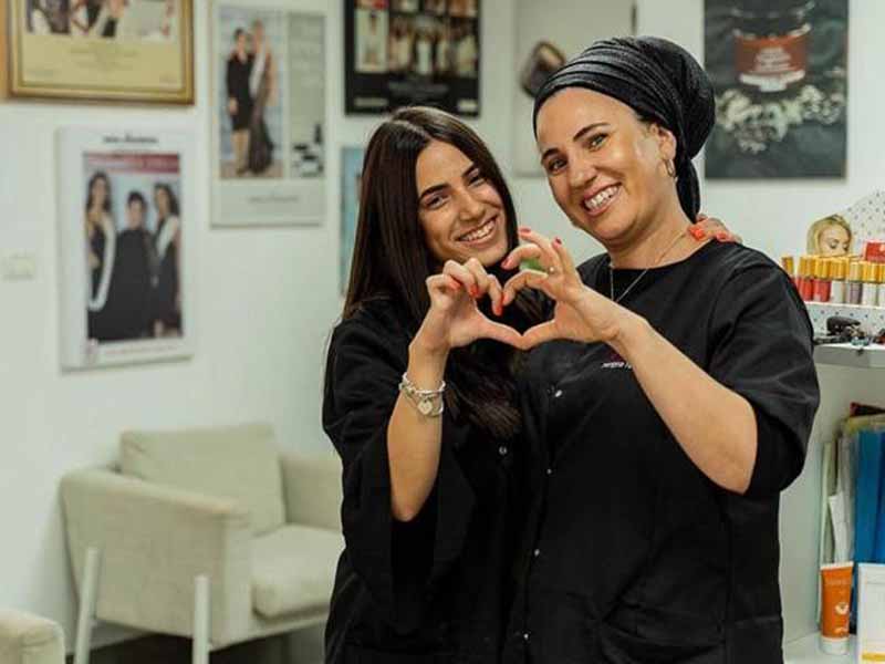 חוגגים פסח עם ערכת תכשירים מפנקת מבית ״חוה זיגנבוים״ חוגגים פסח עם ערכת תכשירים מפנקת מבית ״חוה זיגנבוים״
