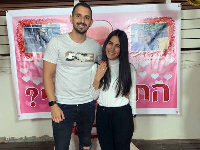 קולולו לחננאל עמר ונעה אלגרבלי שאמרה לו איי דו. עו"ד סיוון אוחנה בזמן איכות עם ארבעת הצאצאים. פלאש!- רכילות בעמק