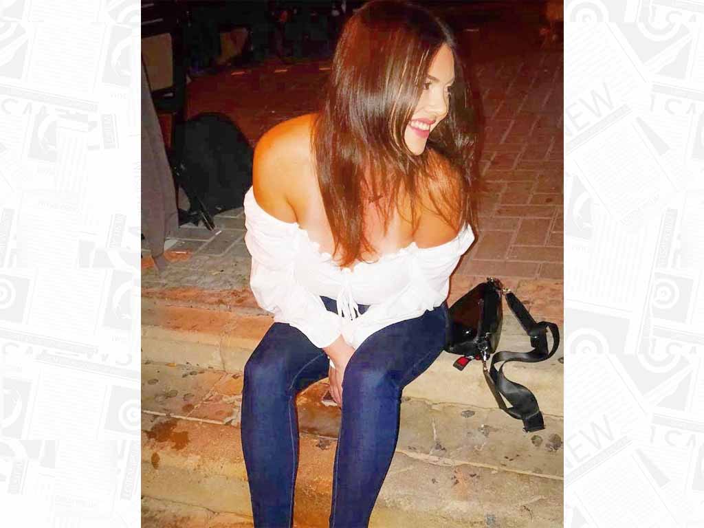רותם רוטשילד המהממת מעפולה, בעוד תמונה לפנתיאון. ביג לייק.