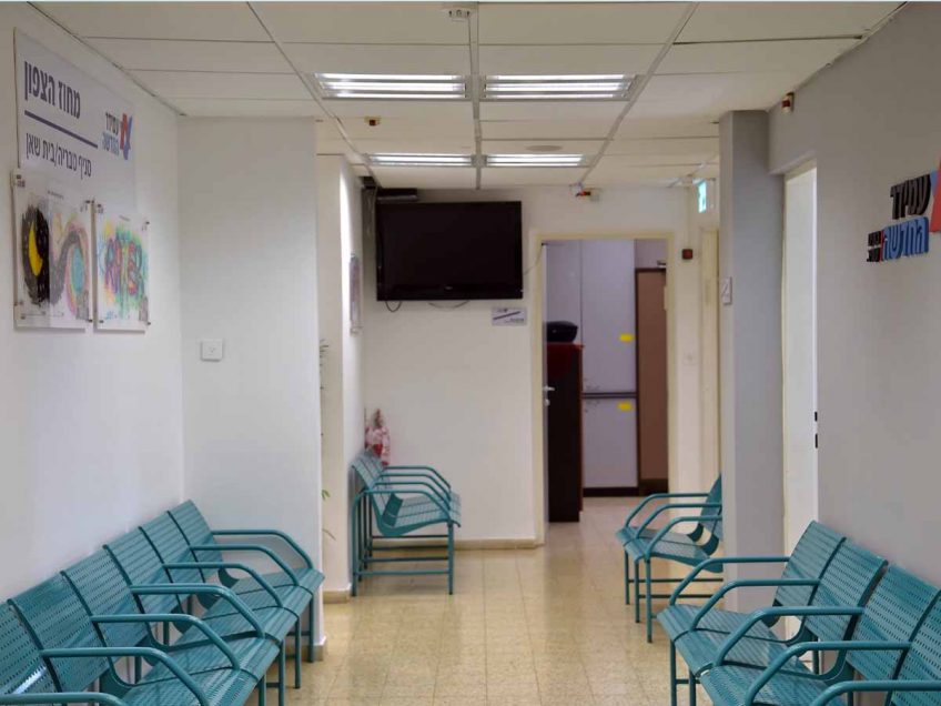 בית שאן: נבדק חשד שאדם שביקר בסניף עמידר נדבק בקורונה בית שאן: נבדק חשד שאדם שביקר בסניף עמידר נדבק בקורונה