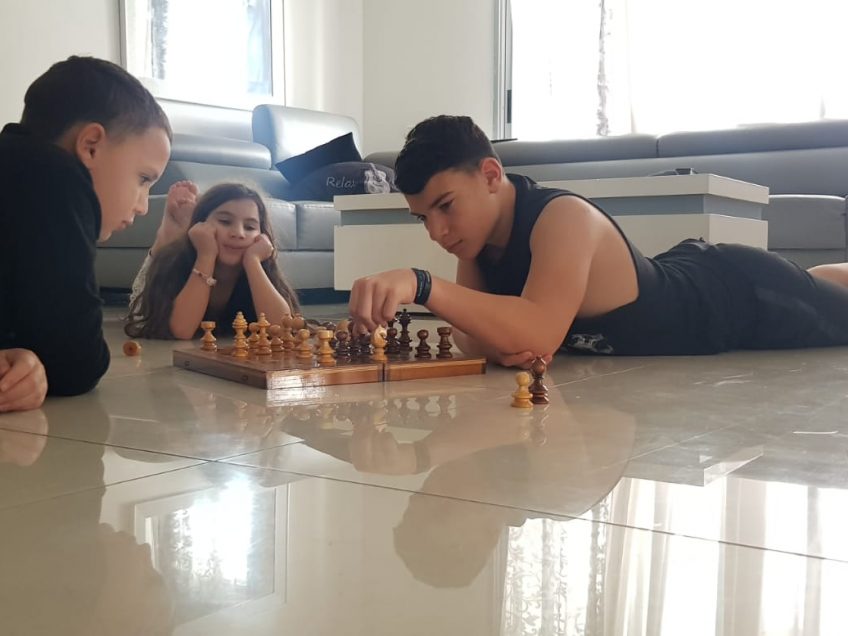 משפחת בן סהל עובדים על הריכוז