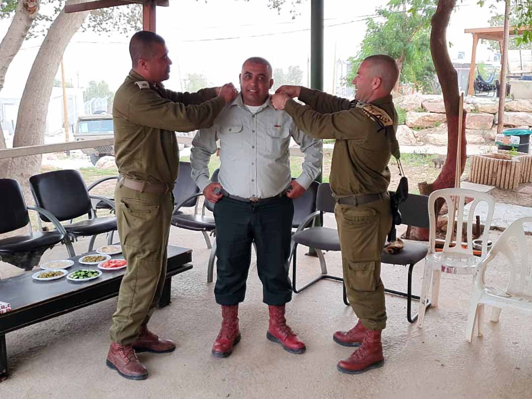 הענקת הדרגה לרס"ר מראד טליעה צילום: דובר צה"ל