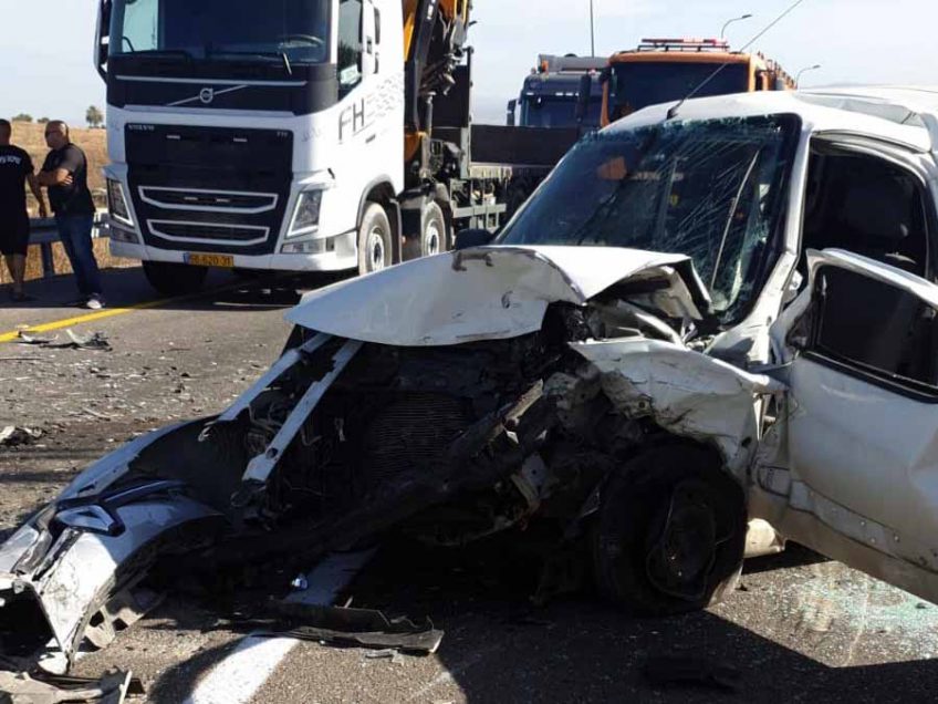 סמוך לצומת נהלל: שלושה פצועים בתאונת דרכים סמוך לצומת נהלל: שלושה פצועים בתאונת דרכים
