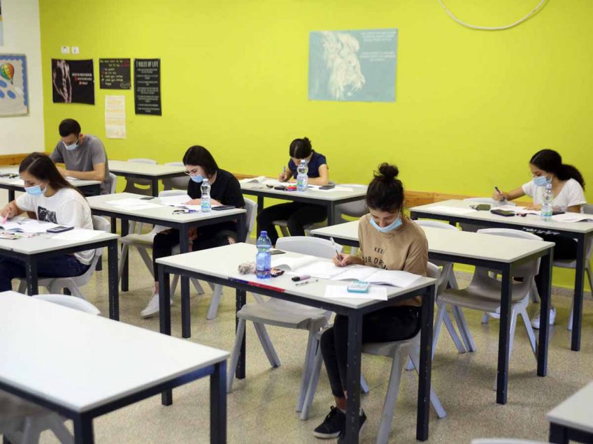 עפולה: 8 כיתות מצוינות במתמטיקה ובמדעים נפתחו השנה