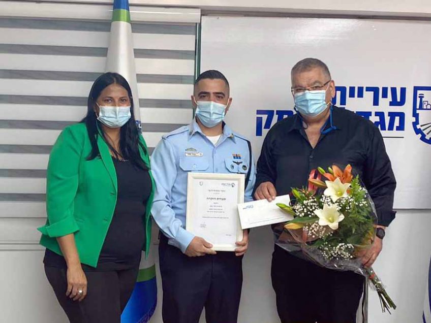 מגדל העמק: ניטרל מחבל וקיבל אות מופת מגדל העמק: ניטרל מחבל וקיבל אות מופת