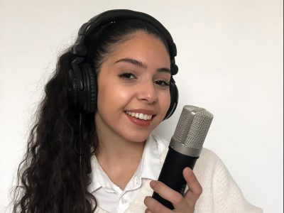 פורחת: שקד דהן מעפולה תשרת בלהקה צבאית