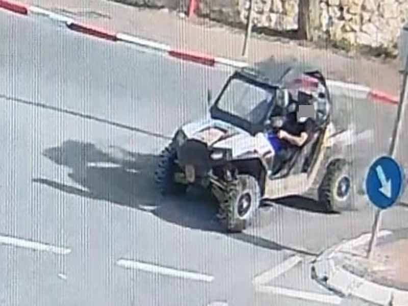 שני חשודים בגניבת רכב שטח מסוג RZR נעצרו ע״י המשטרה שני חשודים בגניבת רכב שטח מסוג RZR נעצרו ע״י המשטרה