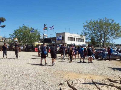 ויצו ניר העמק: תלמידי השכבות הבוגרות יצאו לטיולים שנתיים