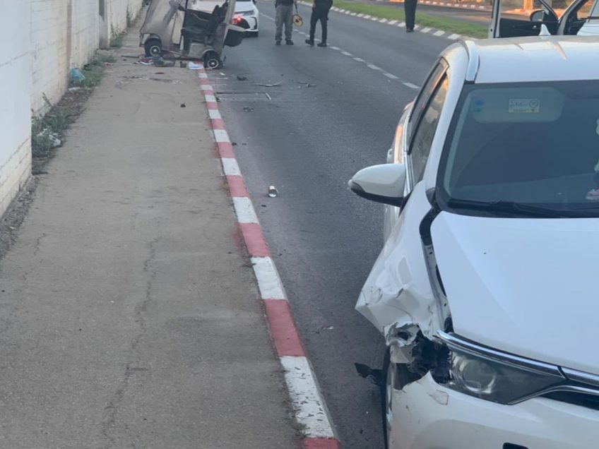 טרגדיה בעפולה: סב שנהג בקלנועית נהרג בתאונת דרכים בזמן שנסע עם נכדתו טרגדיה בעפולה: סב שנהג בקלנועית נהרג בתאונת דרכים בזמן שנסע עם נכדתו
