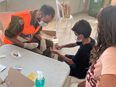 עפולה: העירייה ופיקוד העורף פתחו מתחמי בדיקות סרולוגיות לתלמידים