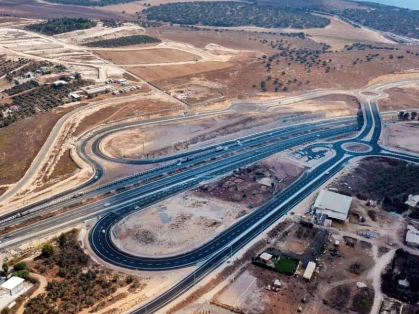 מחלף יפתחאל נפתח לתנועה בהשקעה של 200 מיליון שח מחלף יפתחאל נפתח לתנועה בהשקעה של 200 מיליון שח