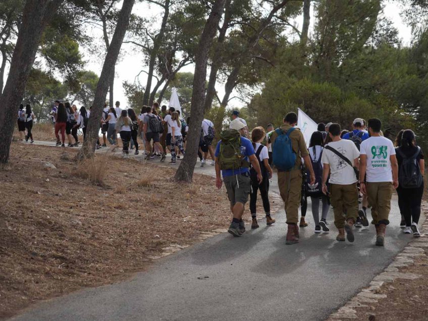 הולכים ורוכבים בשבילי רפי הולכים ורוכבים בשבילי רפי