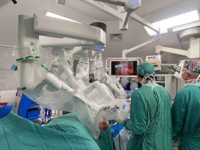הרובוט הניתוחי המתקדם בעולם הגיע למרכז הרפואי העמק